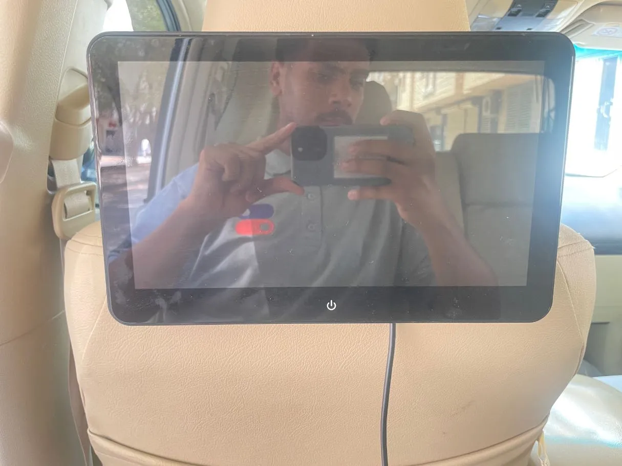 Car image 22