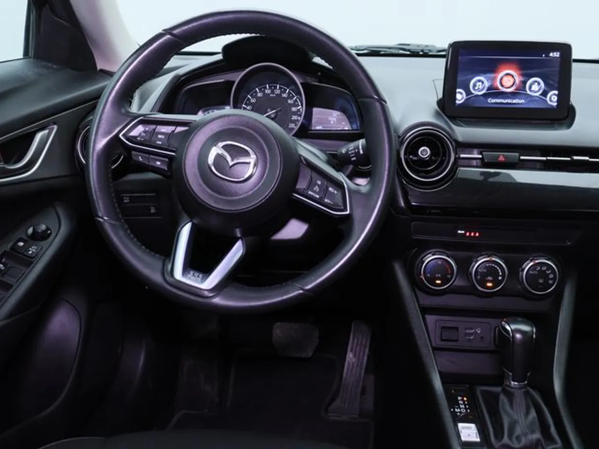 Car image 15