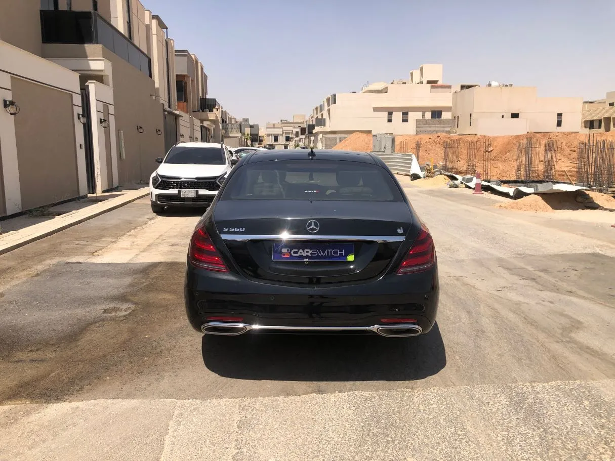 Car image 6
