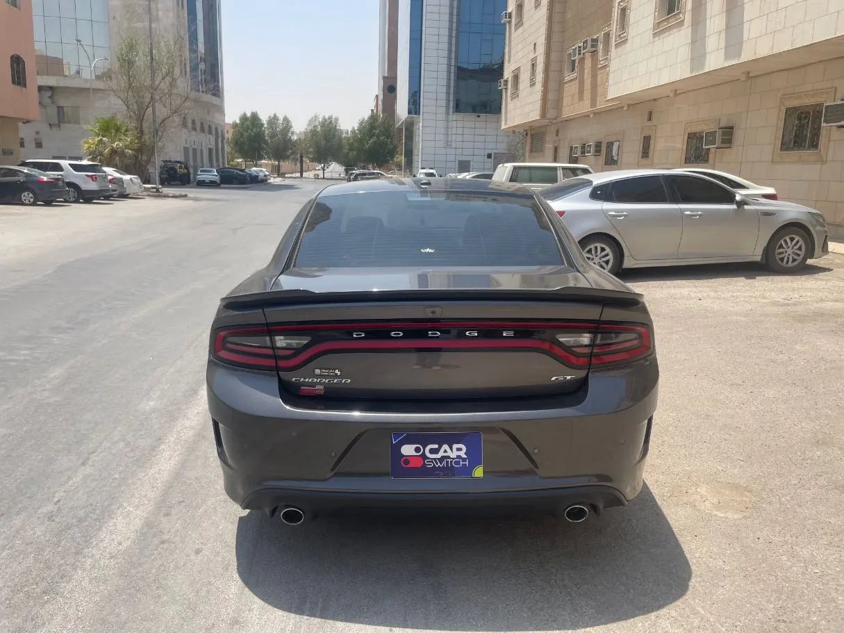 Car image 6