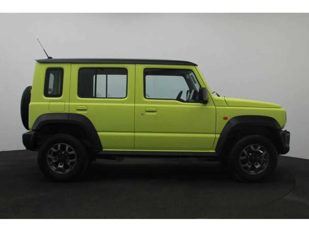 Car image 13