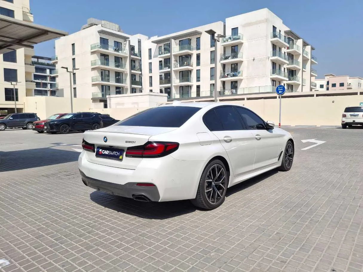 Car image 5