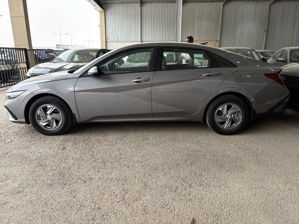 Car image 6