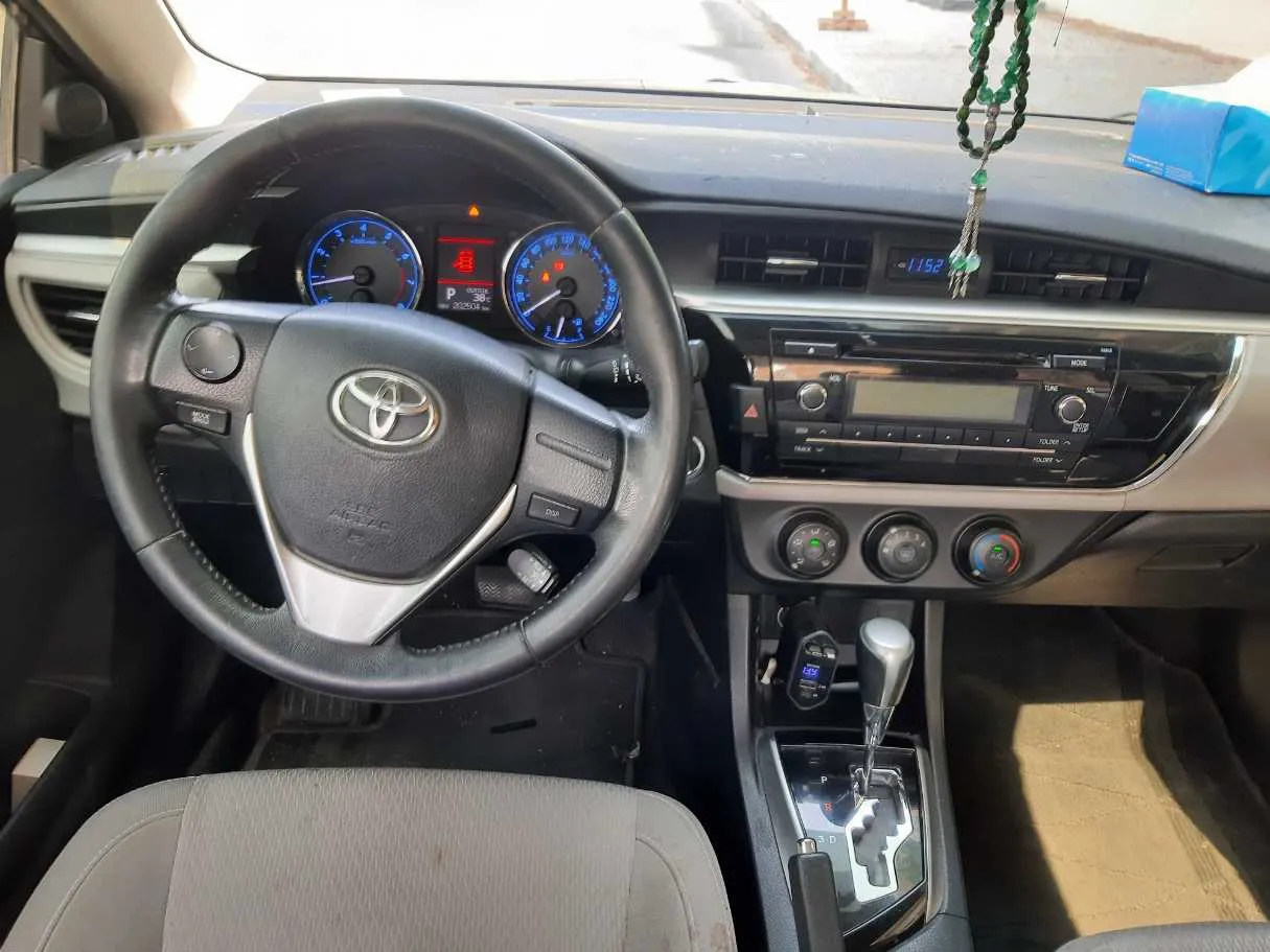 Car image 15