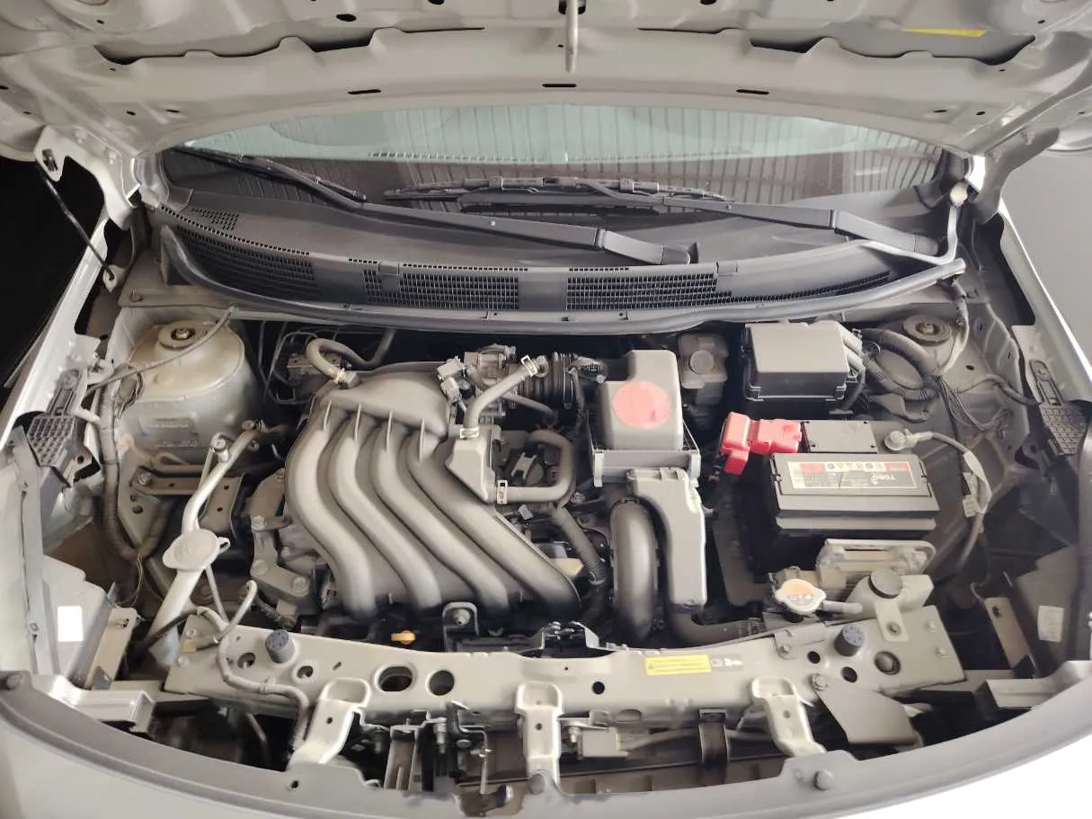 Car image 27