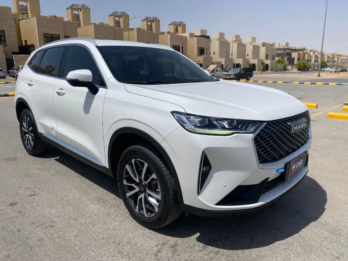 Car image 3