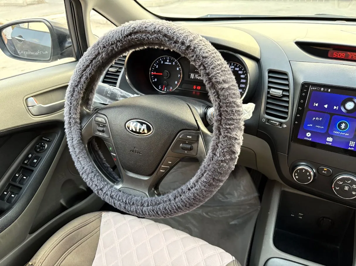 Car image 21