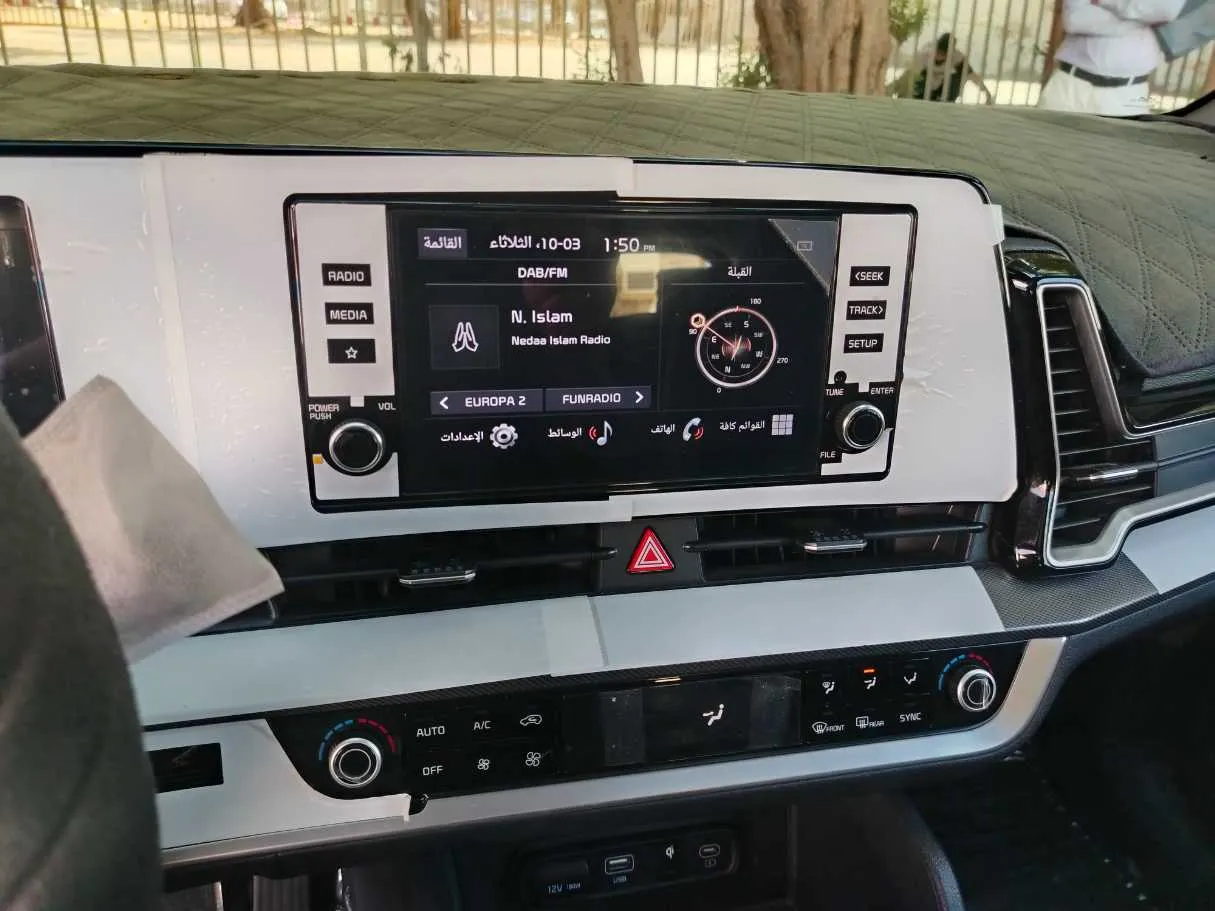 Car image 26