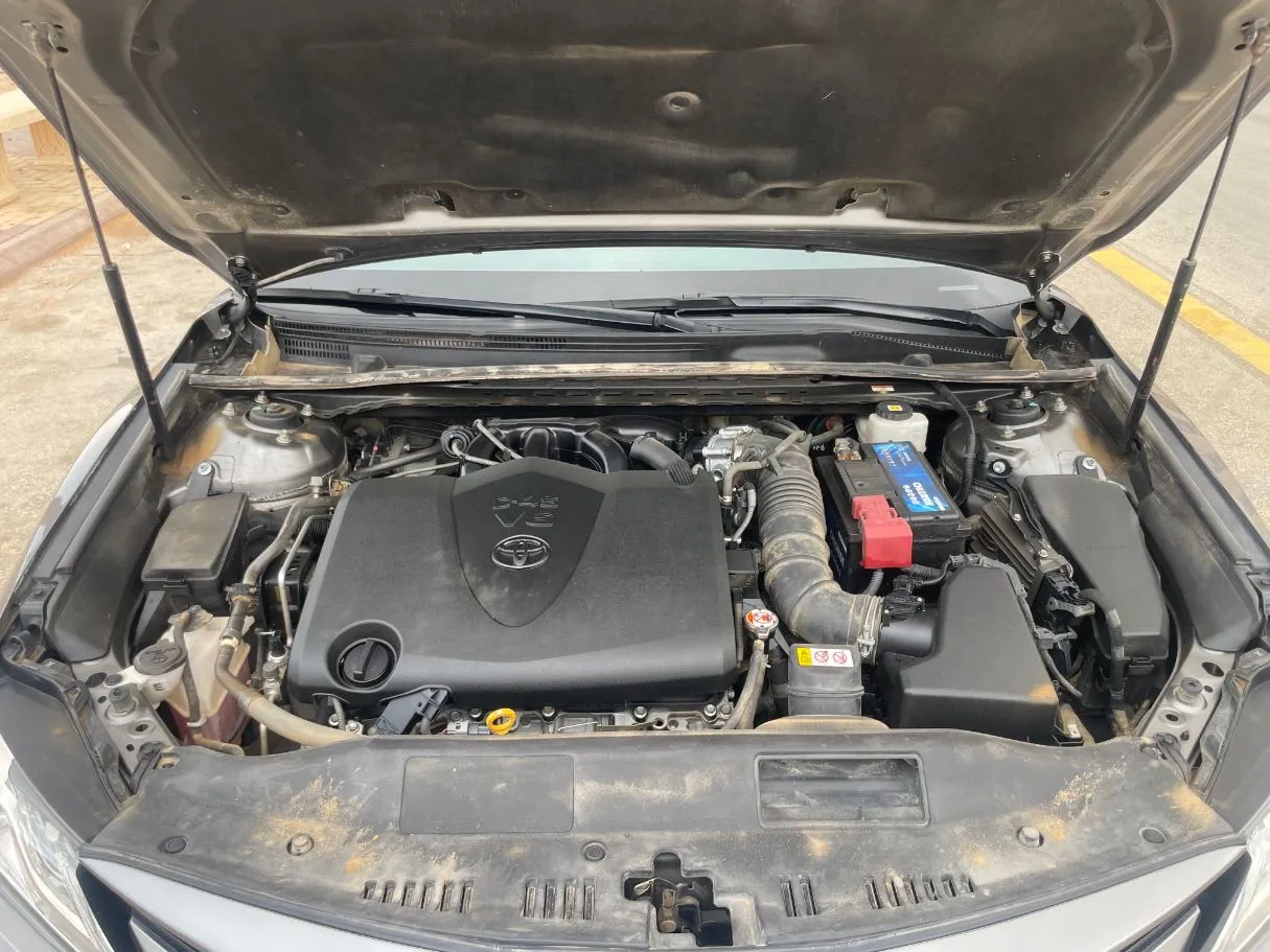 Car image 26