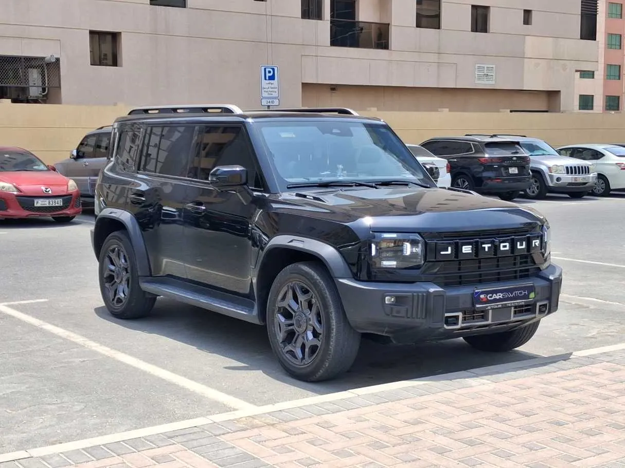 Car image 3