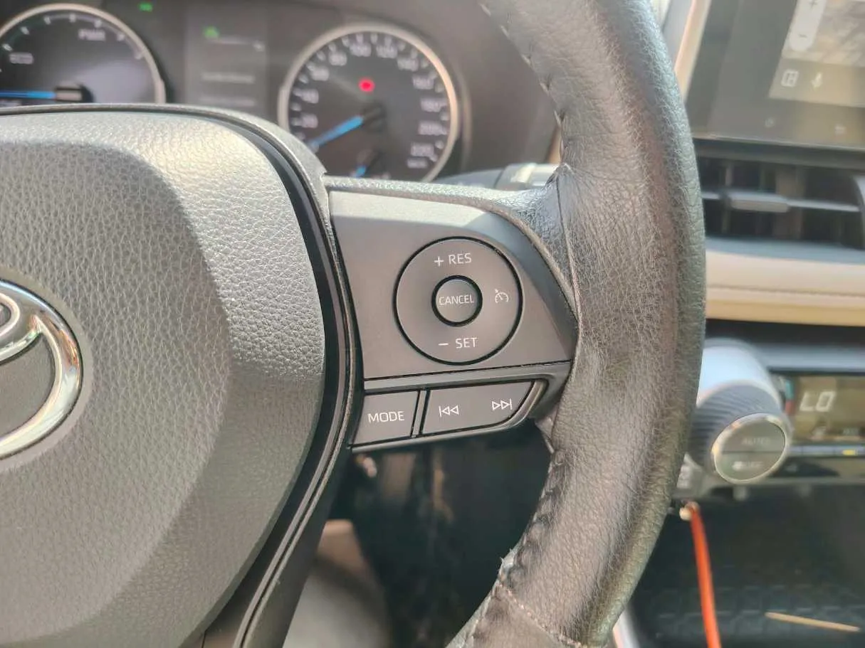 Car image 39