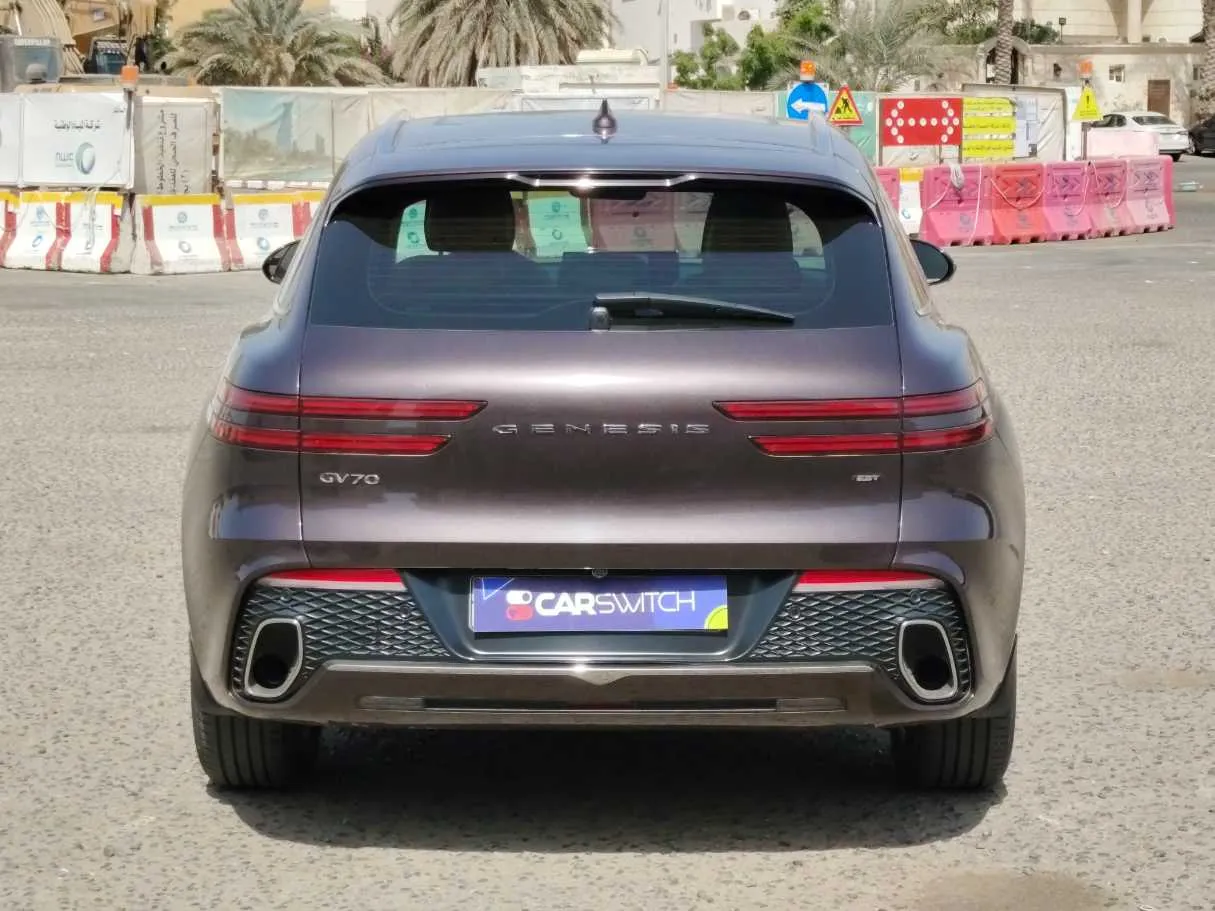 Car image 6