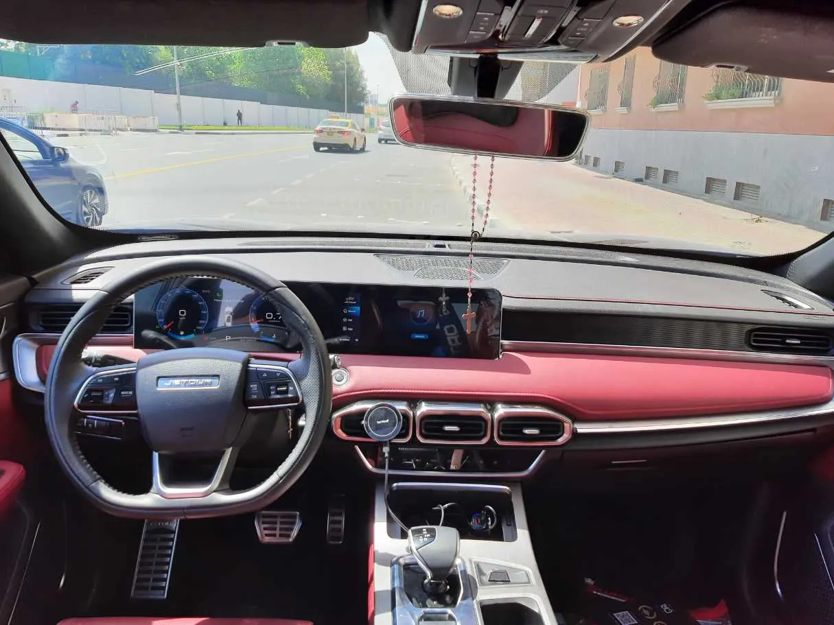 Car image 15