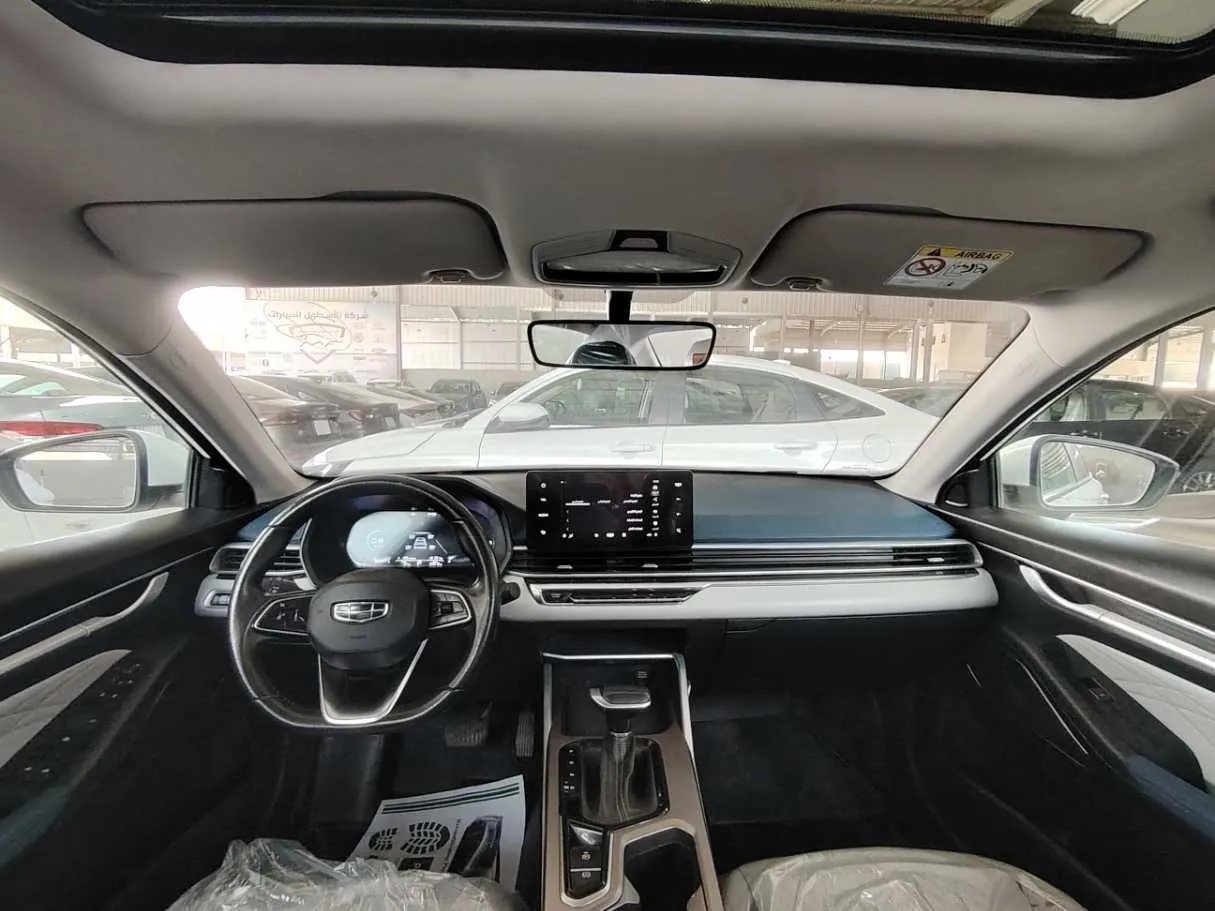 Car image 21