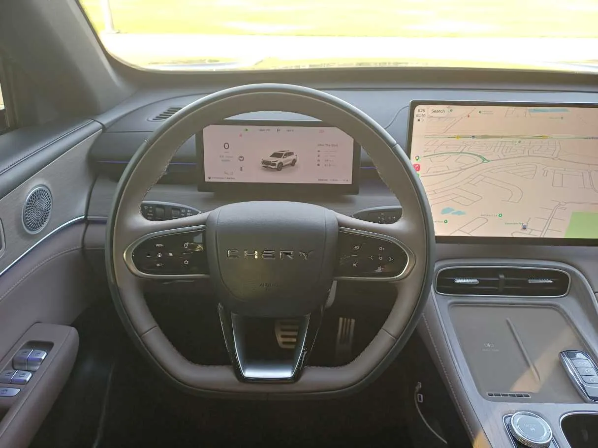 Car image 14