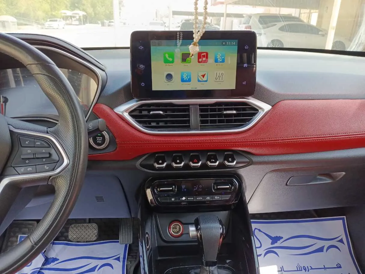Car image 15
