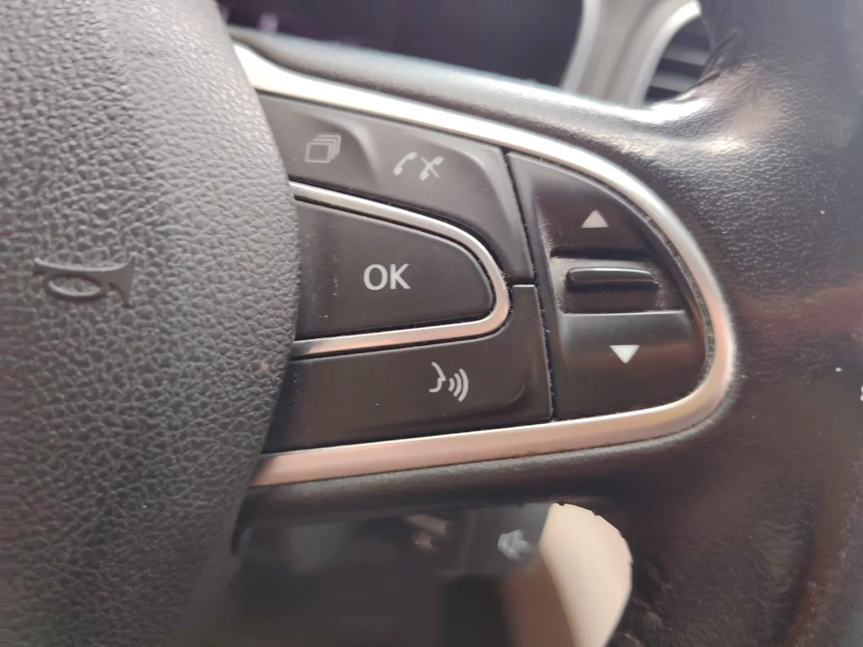 Car image 22