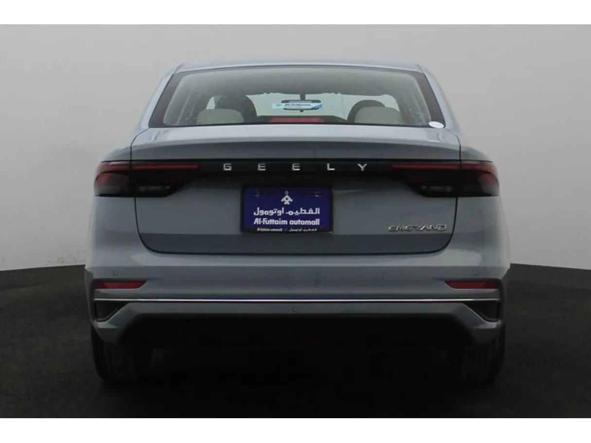 Car image 12