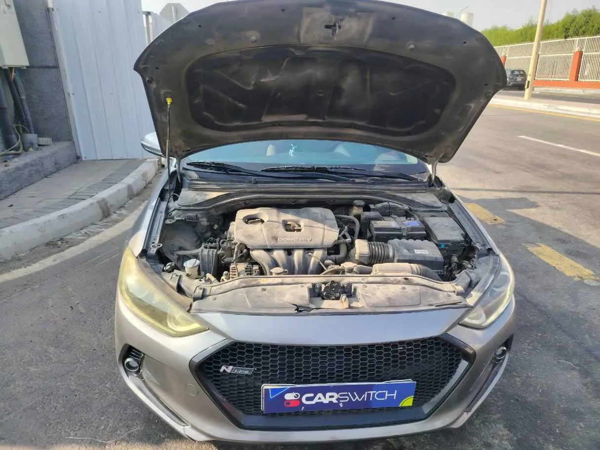 Car image 40