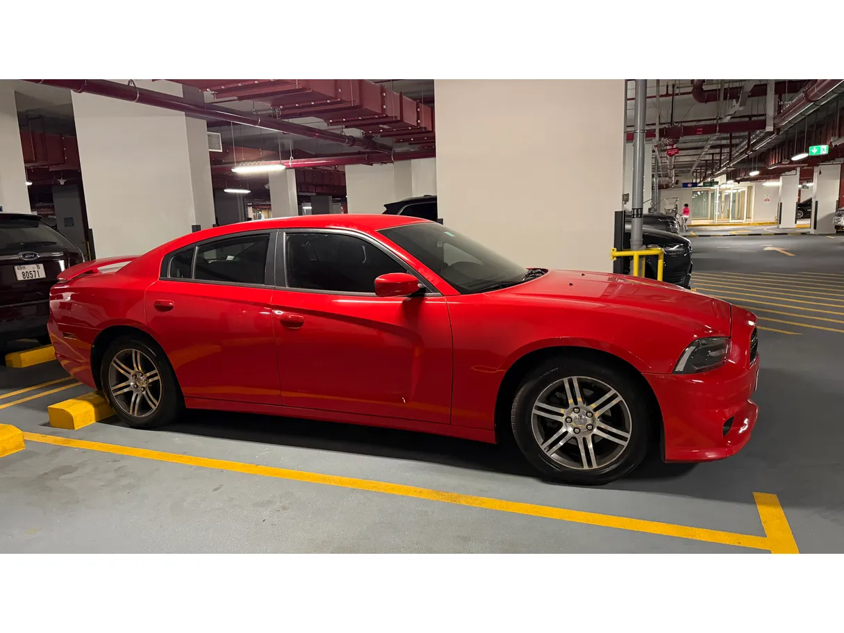 Car image 3
