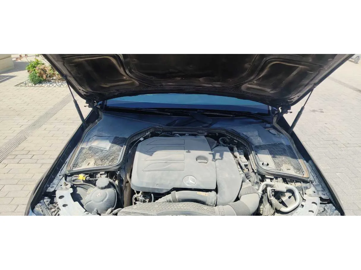 Car image 31
