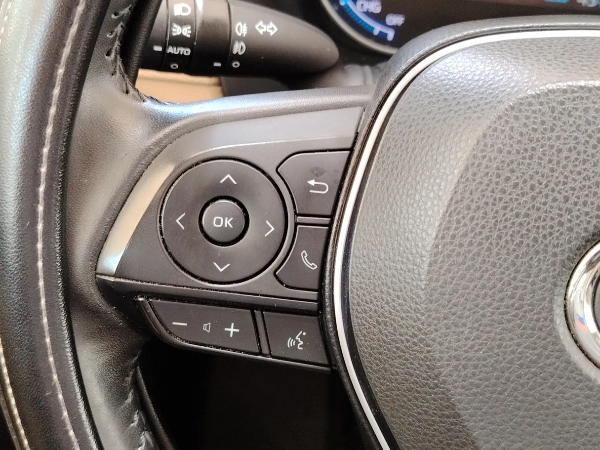 Car image 29