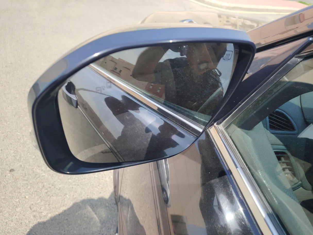 Car image 34