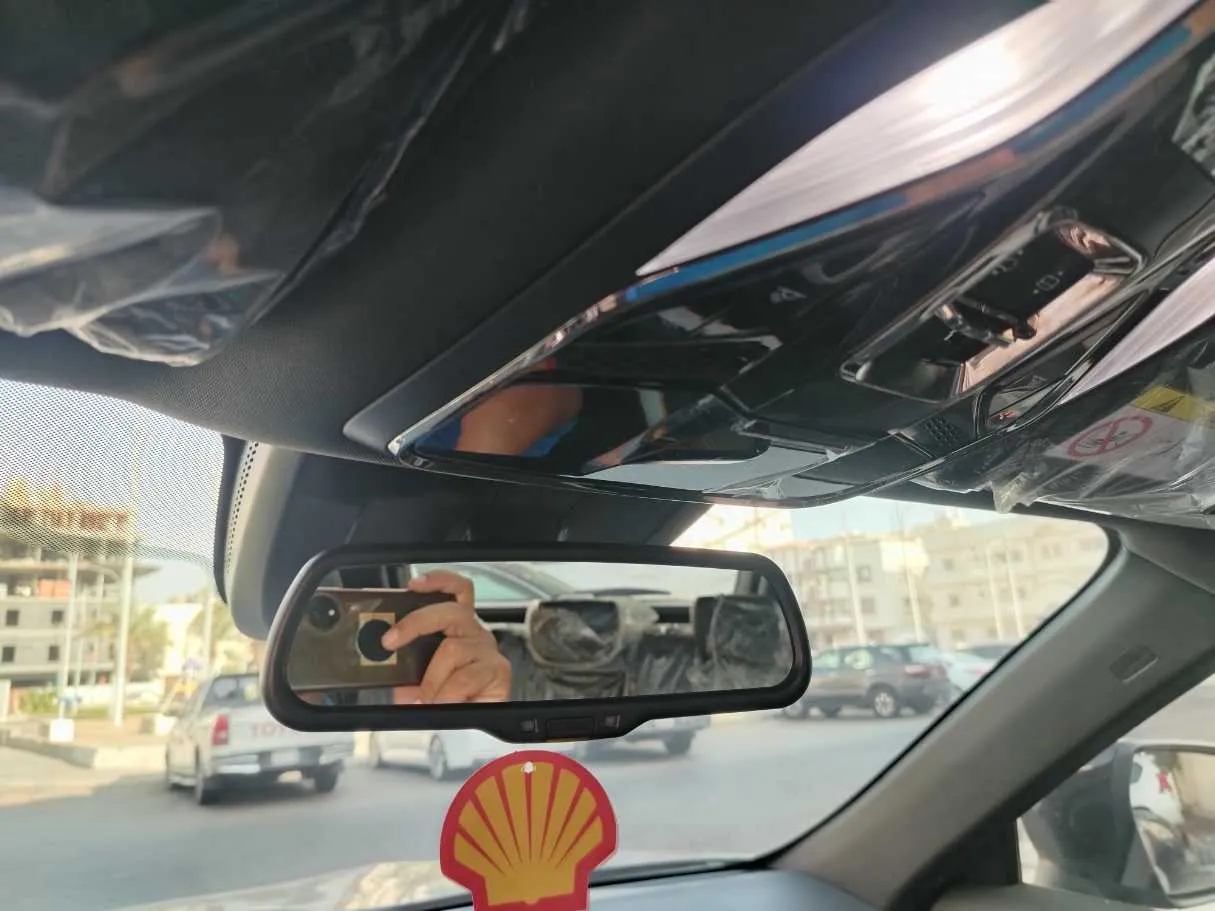 Car image 37