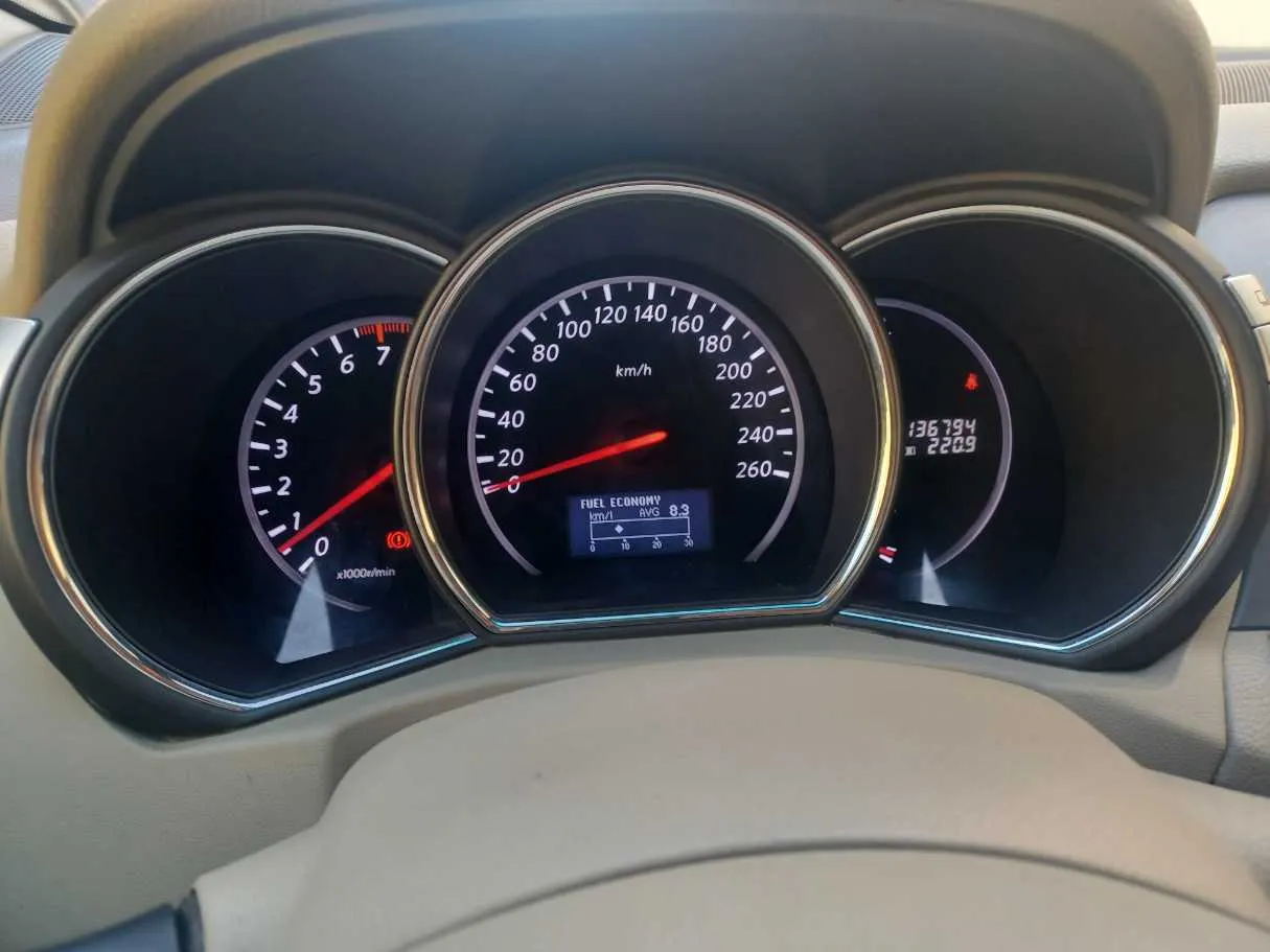 Car image 19