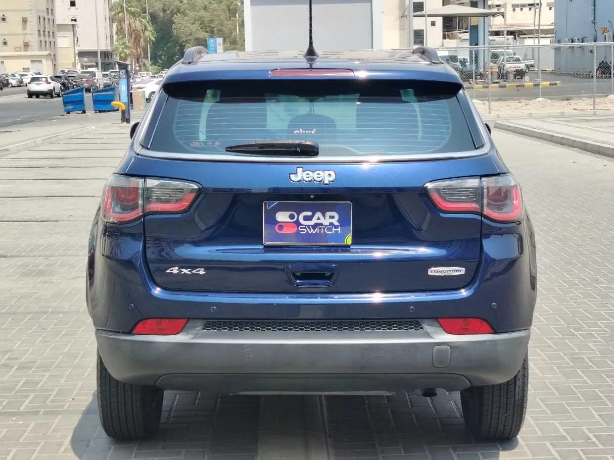 Car image 6