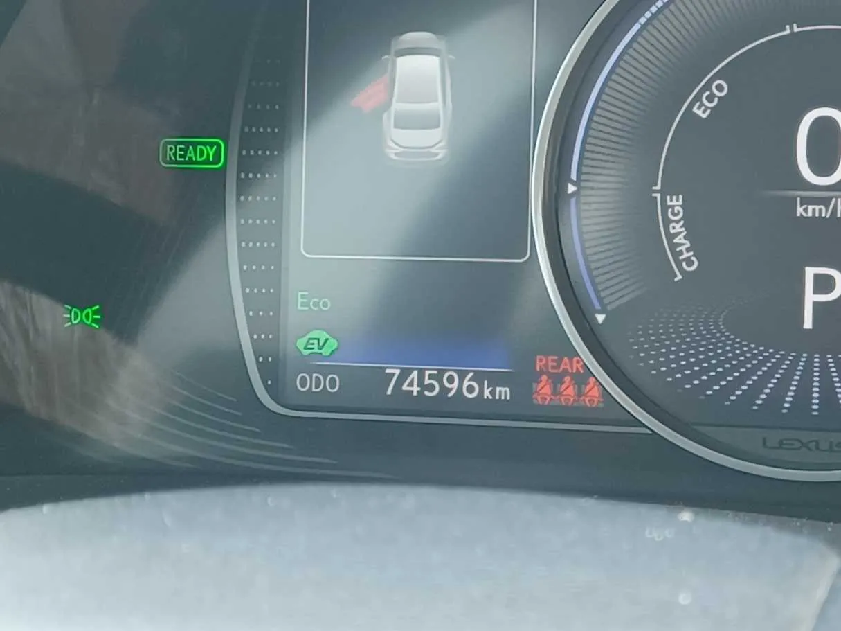 Car image 18