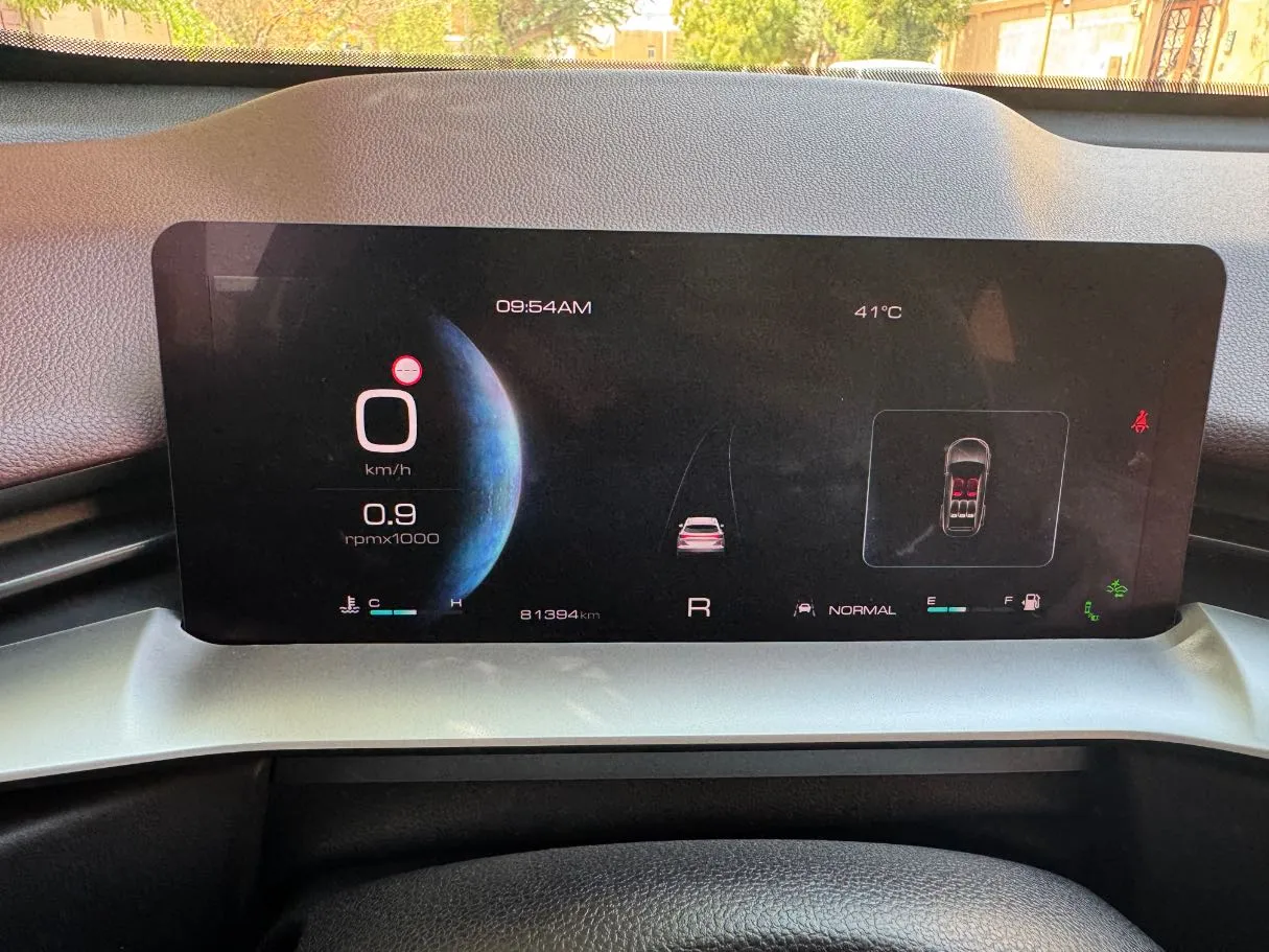 Car image 18