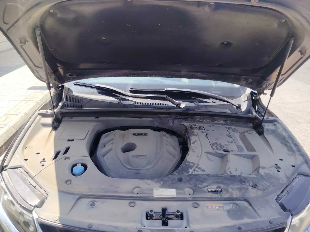 Car image 32