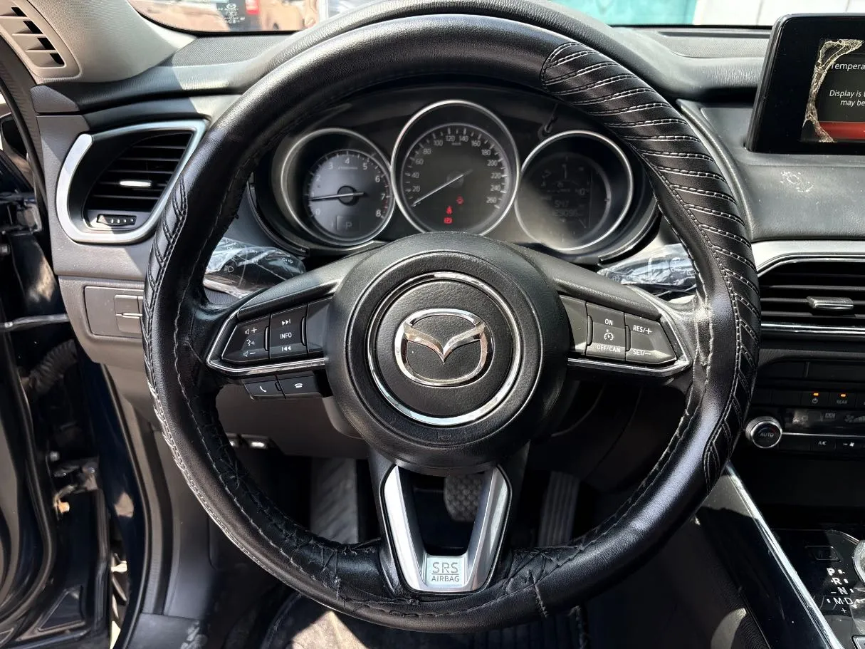 Car image 22