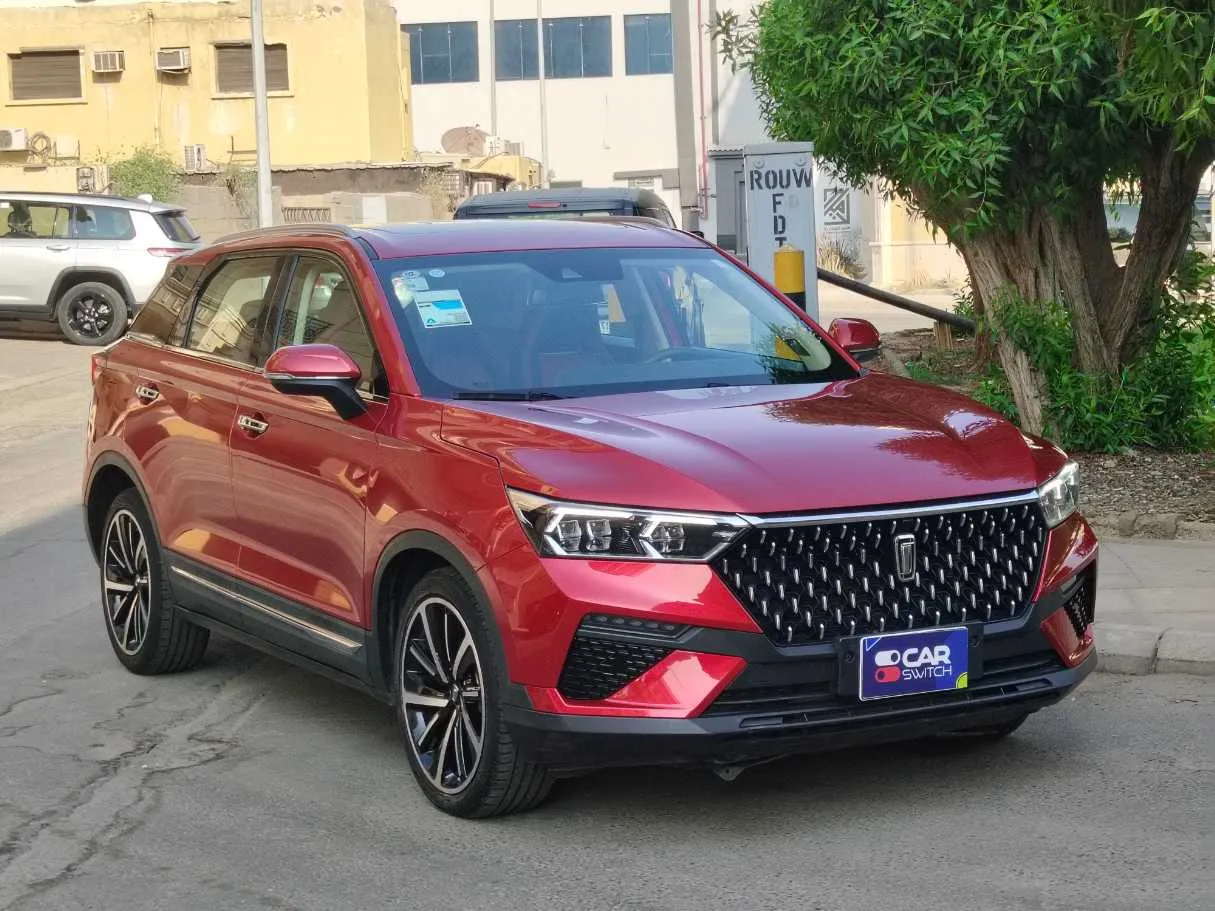 Car image 3