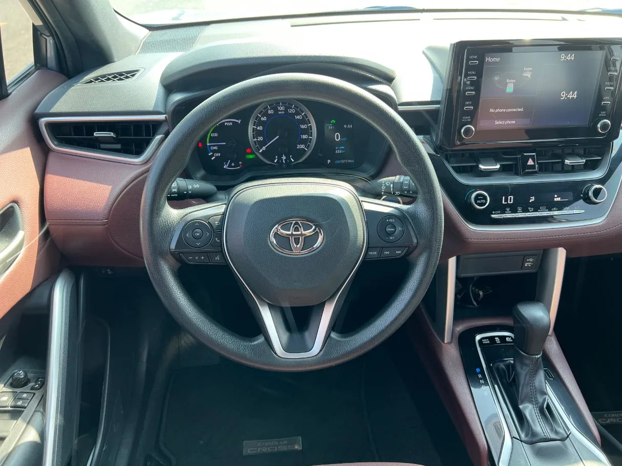 Car image 18