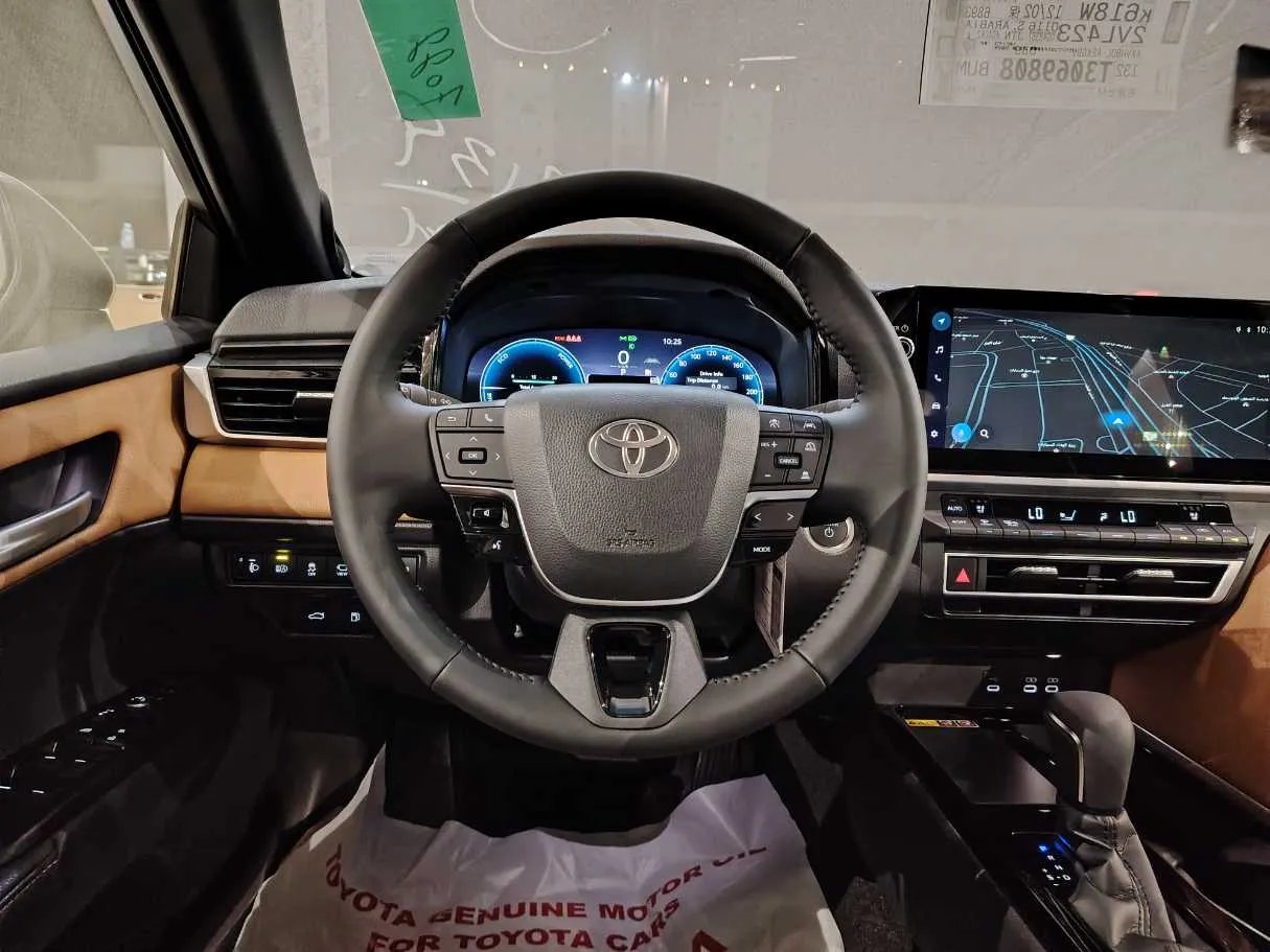 Car image 30