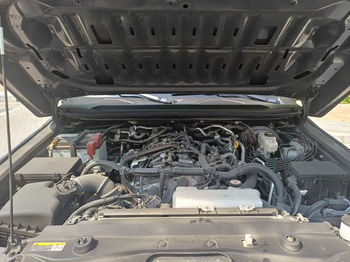 Car image 23