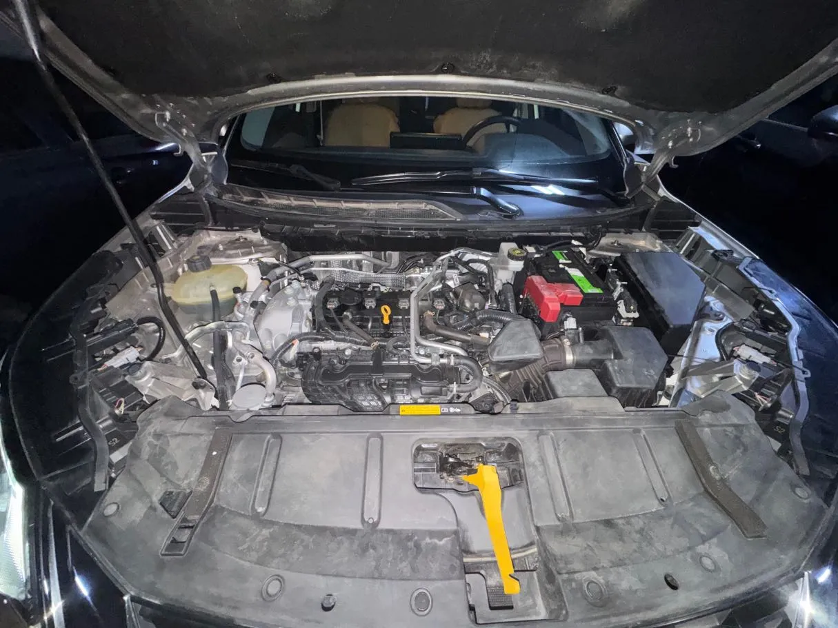 Car image 26