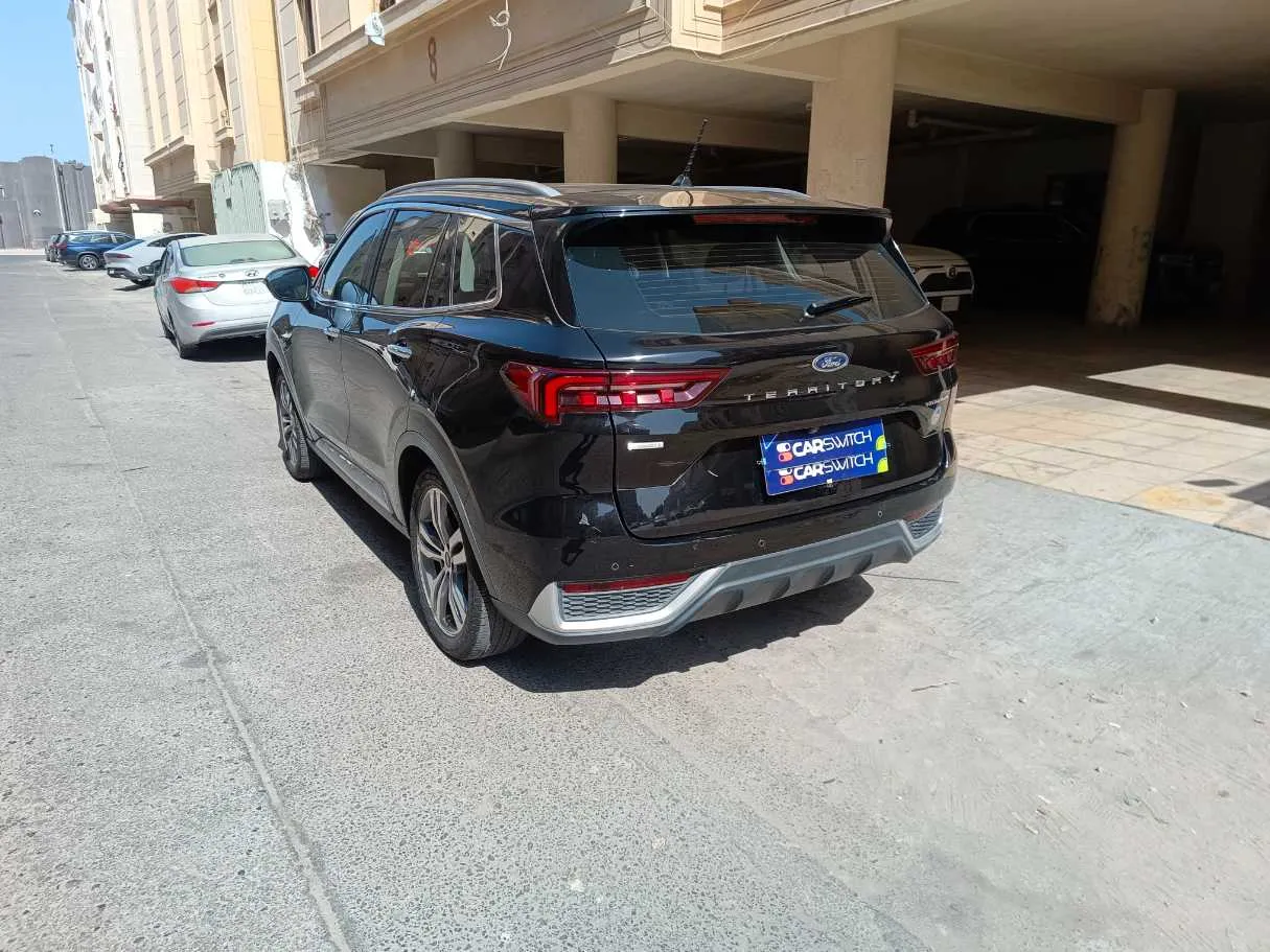 Car image 7