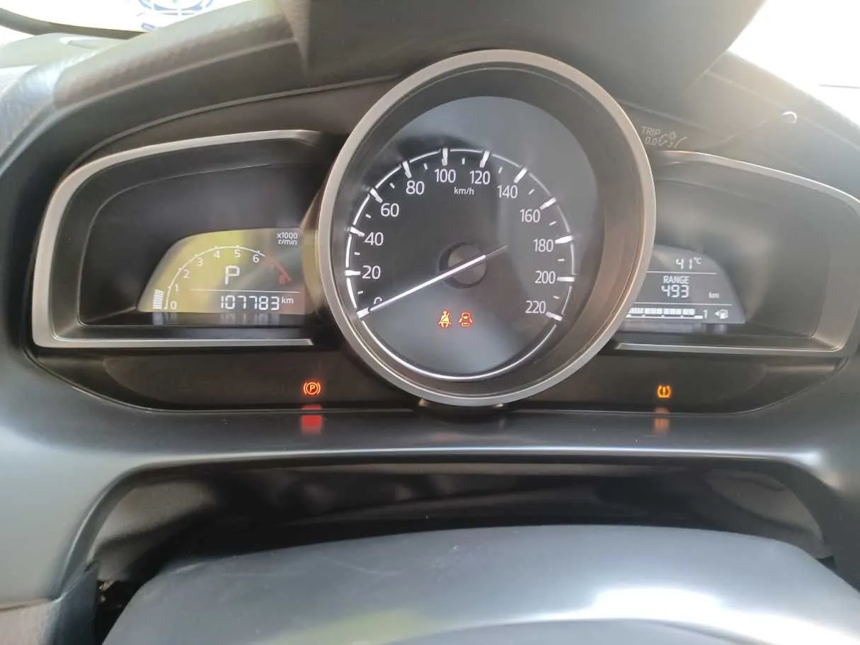 Car image 20