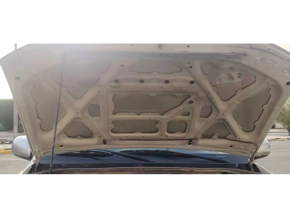 Car image 29