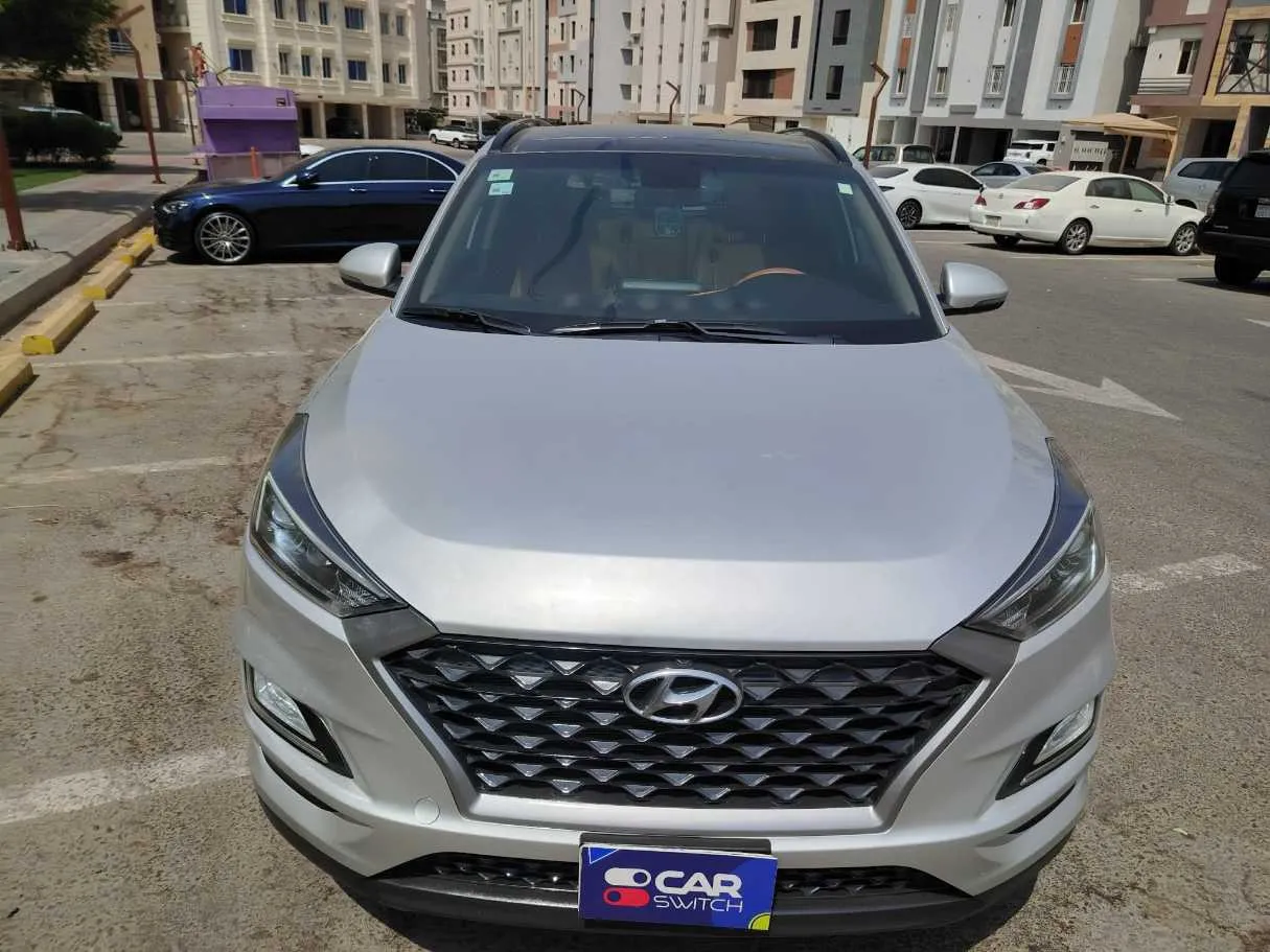 Car image 2