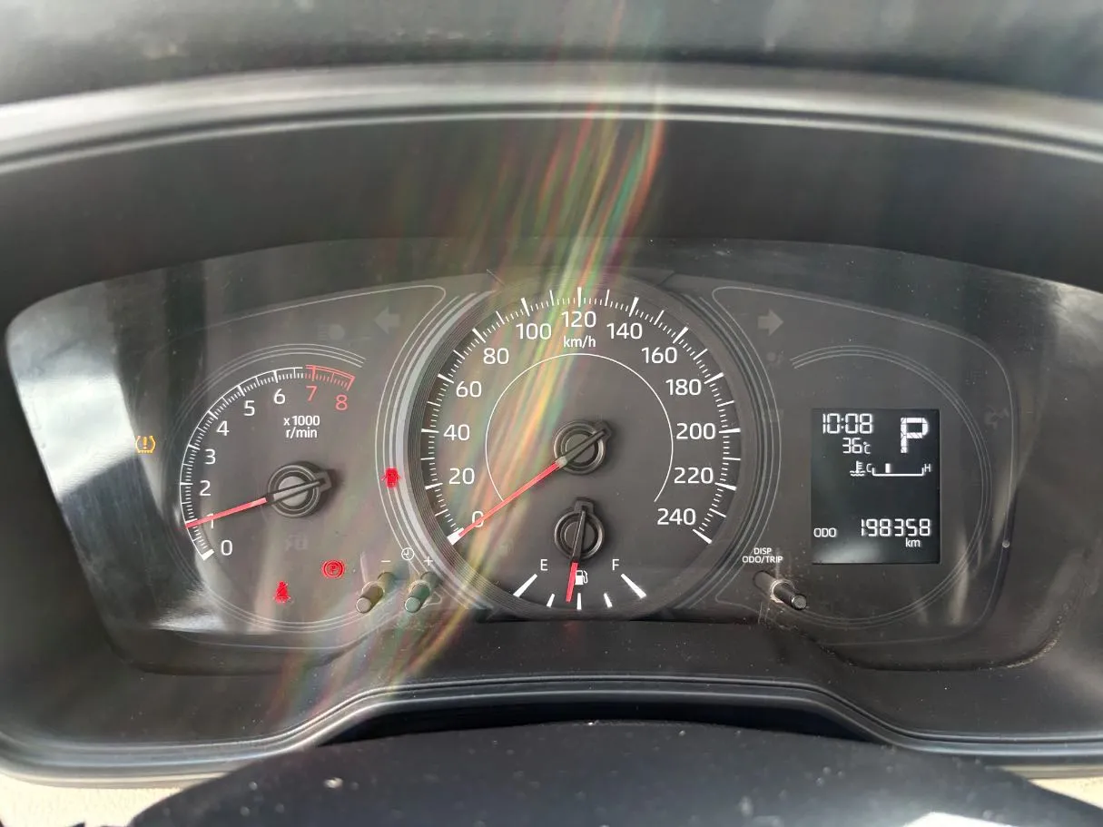 Car image 23