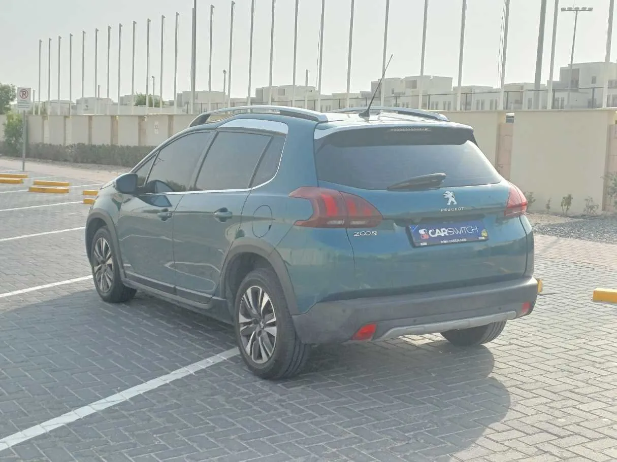 Car image 6