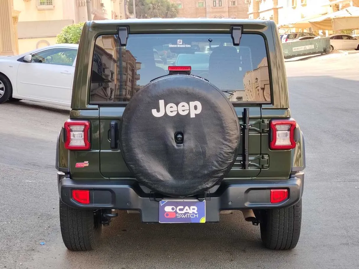 Car image 6