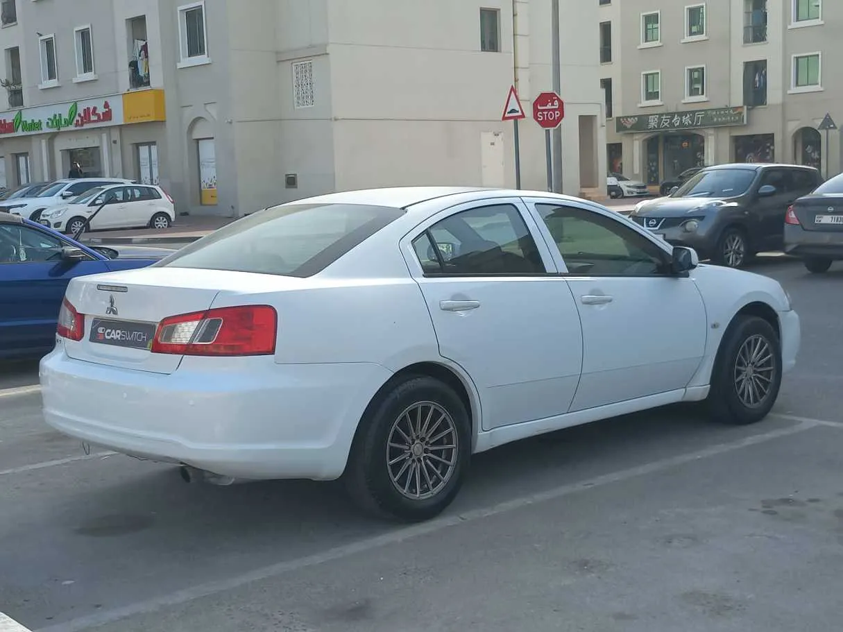 Car image 7