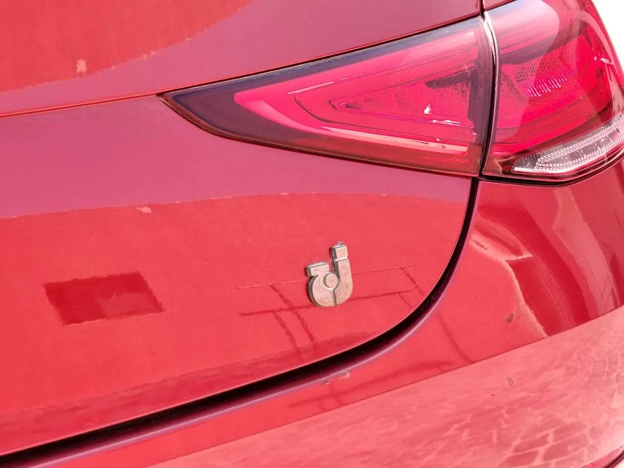 Car image 35