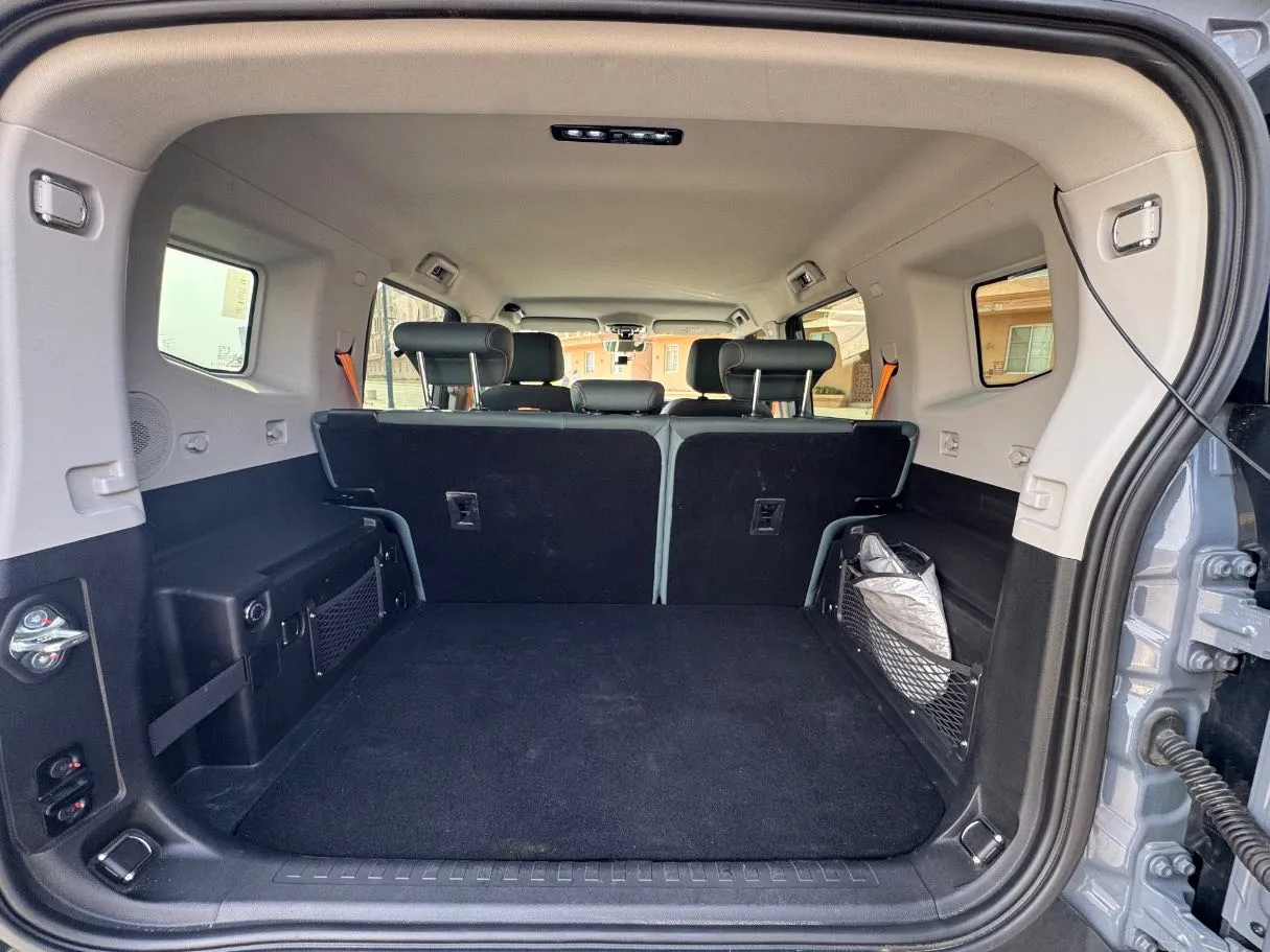 Car image 23
