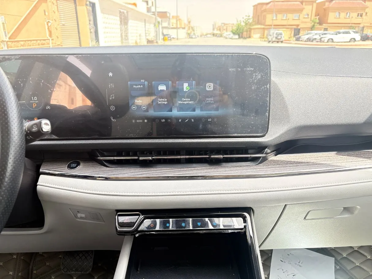 Car image 20